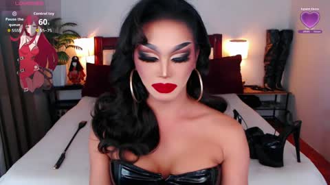 Queen Jenifer online show from 06-06-26, 08:13