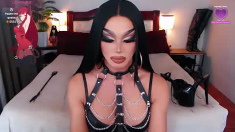 Queen Jenifer online show from 07-13-26, 03:53