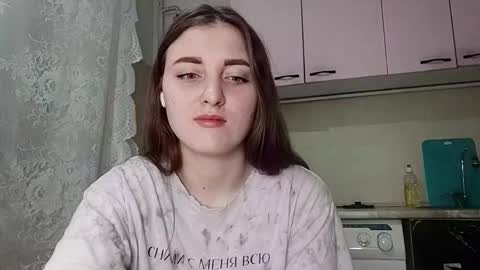 Jeniffer online show from 01-06-26, 07:28