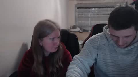 Snapshot of jenisandpeter chatting on 02-20-26, 07:36 JenisAndPeter online show from 02-20-26, 07:36