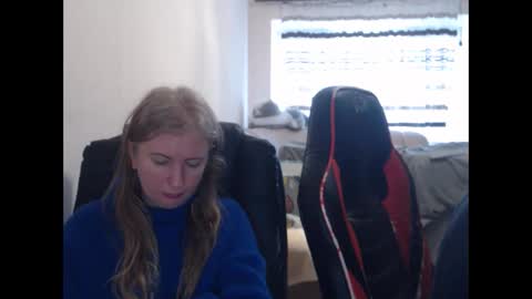 Snapshot of jenisandpeter chatting on 02-28-26, 07:20 JenisAndPeter online show from 02-28-26, 07:20