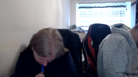 Snapshot of jenisandpeter chatting on 03-16-26, 05:44 JenisAndPeter online show from 03-16-26, 05:44