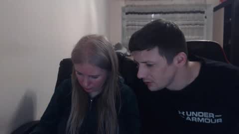 Snapshot of jenisandpeter chatting on 03-22-26, 06:33 JenisAndPeter online show from 03-22-26, 06:33