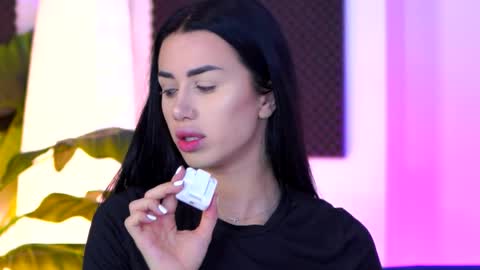 jenna_day online show from 11-10-25, 10:25