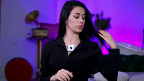 jenna_day online show from 12-21-25, 08:32