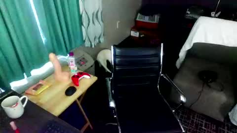 Jenna Cross online show from 01-15-25, 04:00