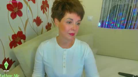 Jenn online show from 02-15-26, 01:31