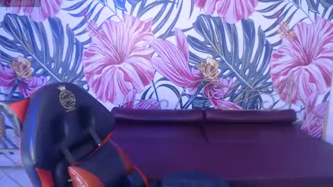 Snapshot of jenni_arango chatting on 06-18-26, 01:04 Jenny online show from 06-18-26, 01:04