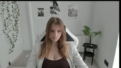 Karla online show from 05-31-26, 12:23