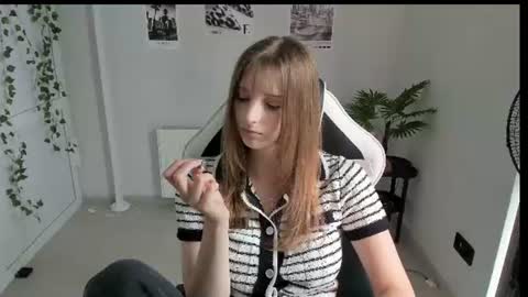 Karla online show from 07-09-26, 12:42