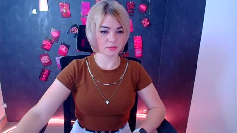 Jennifer online show from 08-04-26, 11:35