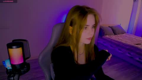 Jenni online show from 05-02-26, 01:38