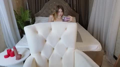jenny_bunny_ online show from 06-15-26, 01:30