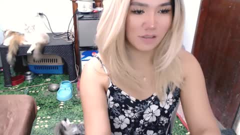 Snapshot of jenny_fromphil chatting on 02-10-25, 05:30 Jenny online show from 02-10-25, 05:30