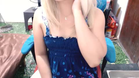 Snapshot of jenny_fromphil chatting on 02-28-25, 08:42 Jenny online show from 02-28-25, 08:42