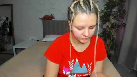 Jenny online show from 10-24-25, 09:38