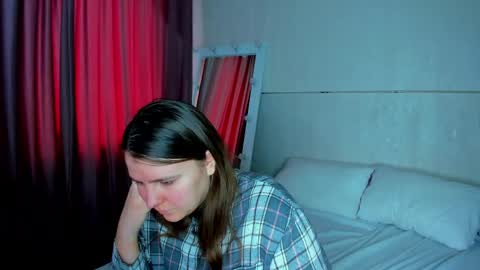 Jenny online show from 04-17-26, 09:23