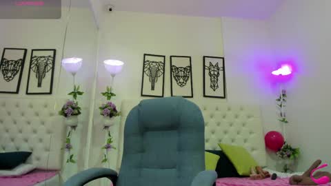 Snapshot of jenny_stark chatting on 03-11-26, 11:27 jenny_stark online show from 03-11-26, 11:27
