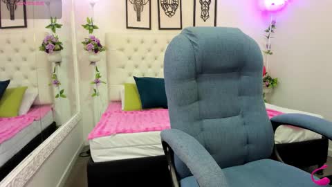 Snapshot of jenny_stark chatting on 03-13-26, 11:28 jenny_stark online show from 03-13-26, 11:28