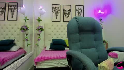 Snapshot of jenny_stark chatting on 04-22-26, 11:23 jenny_stark online show from 04-22-26, 11:23
