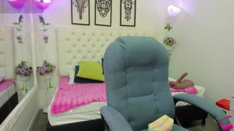 Snapshot of jenny_stark chatting on 05-13-26, 11:18 jenny_stark online show from 05-13-26, 11:18