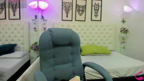 Snapshot of jenny_stark chatting on 05-22-26, 11:05 jenny_stark online show from 05-22-26, 11:05