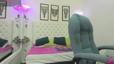 Snapshot of jenny_stark chatting on 06-02-26, 11:12 jenny_stark online show from 06-02-26, 11:12