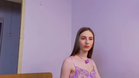Snapshot of jennybbunny chatting on 06-25-26, 06:18 jennybbunny online show from 06-25-26, 06:18