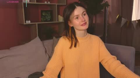 Snapshot of jennyfer_me chatting on 04-28-26, 12:43 jennyfer_me online show from 04-28-26, 12:43
