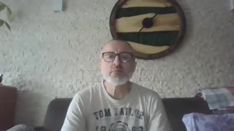 Snapshot of jerry250461 chatting on 06-10-26, 05:07 jerry250461 online show from 06-10-26, 05:07