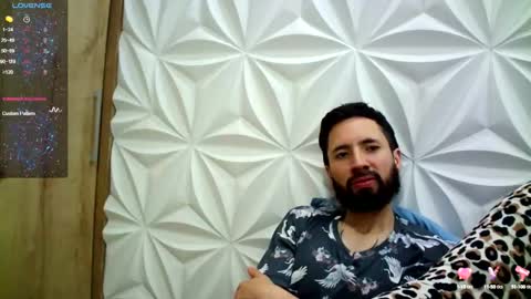 Snapshot of jerryandjessicaa chatting on 10-12-25, 10:20 Jess y Jerry online show from 10-12-25, 10:20