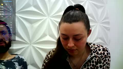 Snapshot of jerryandjessicaa chatting on 10-13-25, 10:32 Jess y Jerry online show from 10-13-25, 10:32