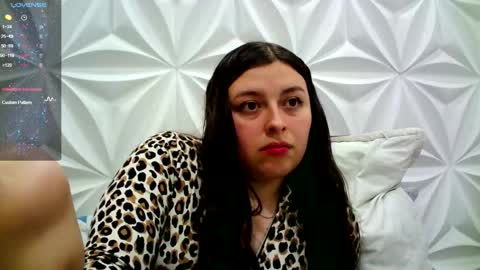 Snapshot of jerryandjessicaa chatting on 11-11-25, 03:17 Jess y Jerry online show from 11-11-25, 03:17