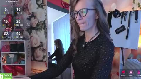 jesica_moon_peachyy online show from 06-15-26, 04:58