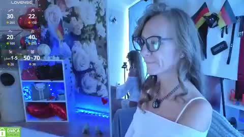 jesica_moon_peachyy online show from 06-27-26, 04:17