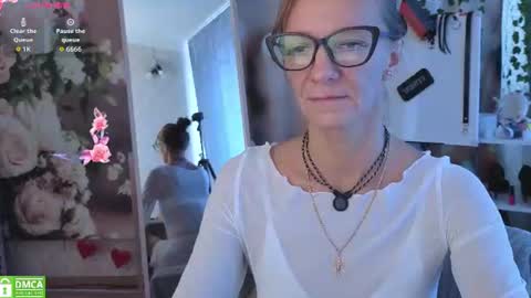 jesica_moon_peachyy online show from 07-25-26, 05:49