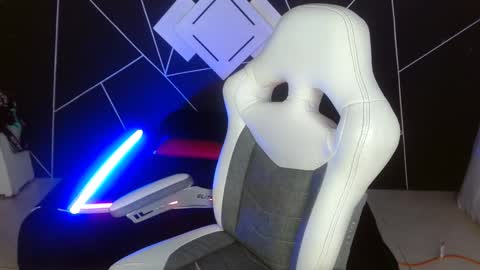 Snapshot of jesiclark chatting on 12-03-24, 09:11 sofi online show from 12-03-24, 09:11