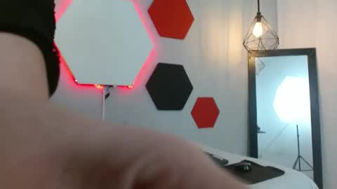 Snapshot of jesiclark chatting on 02-13-25, 08:48 sofi online show from 02-13-25, 08:48