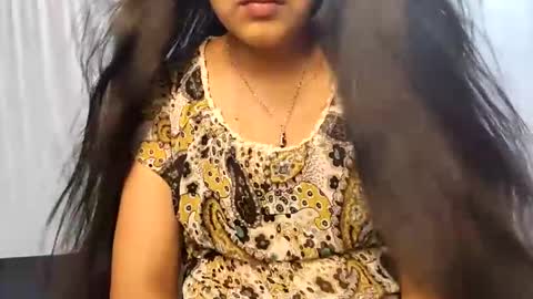 Jesmin online show from 05-13-26, 06:49