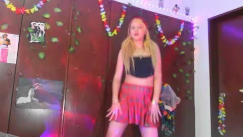 Snapshot of jess_sweett chatting on 02-03-26, 05:27 Jessica online show from 02-03-26, 05:27