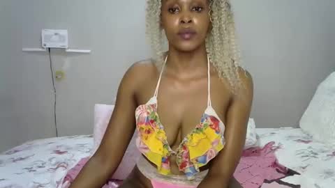 jessajoyy online show from 02-19-26, 07:37