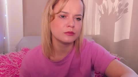 Snapshot of jessicabeverly chatting on 03-15-26, 09:48 JessicaBeverly online show from 03-15-26, 09:48