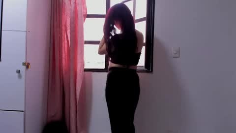 Snapshot of jessicadove chatting on 05-30-26, 11:07 Jessica online show from 05-30-26, 11:07