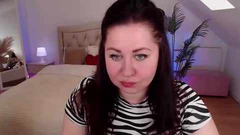 jessicaevanse online show from 05-23-26, 07:35