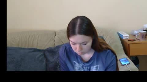 jessicaholland1 online show from 04-08-26, 07:08