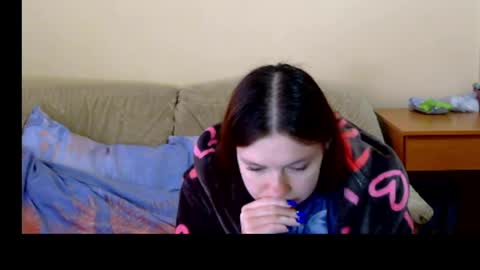 jessicaholland1 online show from 04-13-26, 05:13