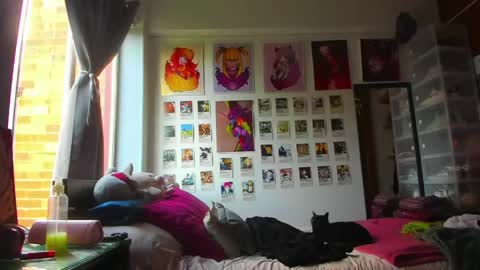 Snapshot of jessie_williams_01 chatting on 05-15-26, 09:11 Your Sweet Angel online show from 05-15-26, 09:11