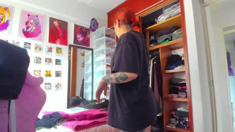 Snapshot of jessie_williams_01 chatting on 05-19-26, 06:47 Your Sweet Angel online show from 05-19-26, 06:47