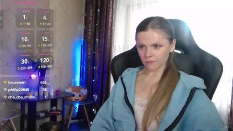 Jess online show from 05-18-26, 04:07