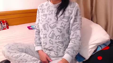 Snapshot of jessiestar3 chatting on 03-24-26, 12:59 jessiestar3 online show from 03-24-26, 12:59